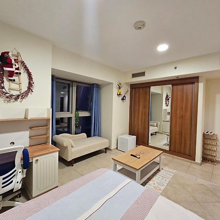 Super Host At Highest Residential Tower In The World, Private Rooms In A Shared Apartment Ντουμπάι Εξωτερικό φωτογραφία